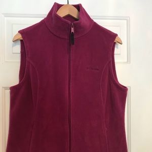 Columbia fleece vest